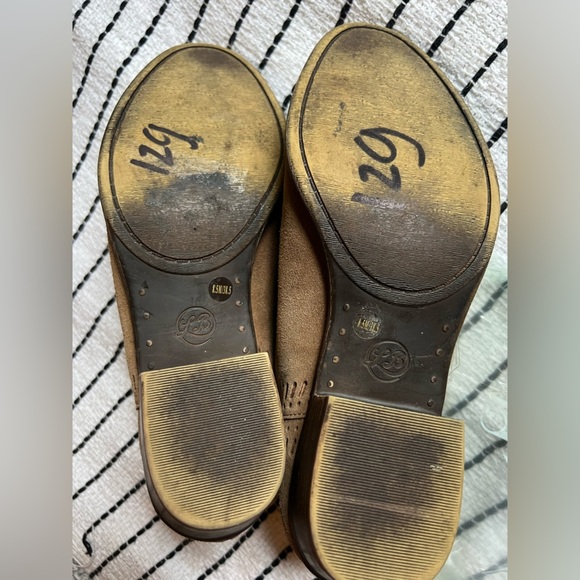 Lucky Brand Leather Cut Out Booties - Picture 8 of 9